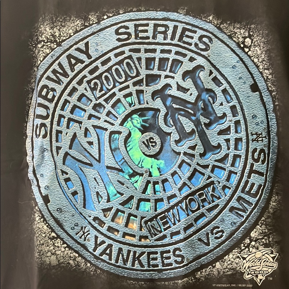 Vintage Black Subway Series Tee
Ny Yankees Vs. Ny Mets